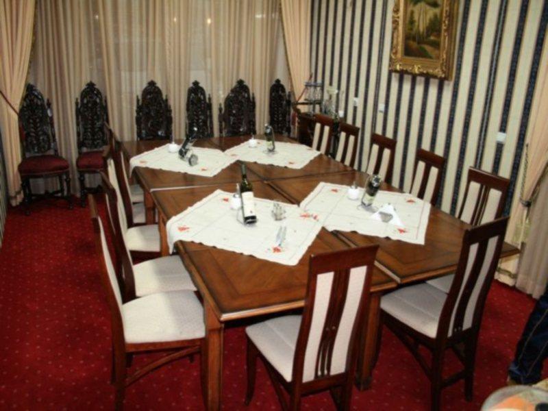 Hotel Kosta'S Подгориця Екстер'єр фото
